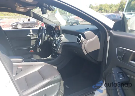 2014 Mercedes-Benz Cla 250 z USA, uszkodzony, nr VIN WDDSJ4EB3EN062841